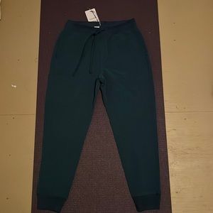 NEW WITH TAGS Mandala Scrubs High Waisted Joggers